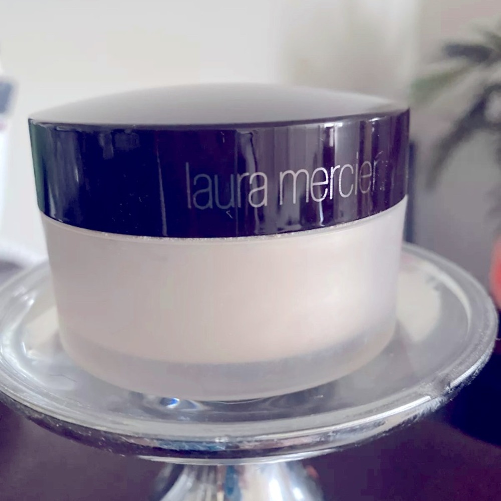 Laura Mercier Translucent Loose Setting Powder